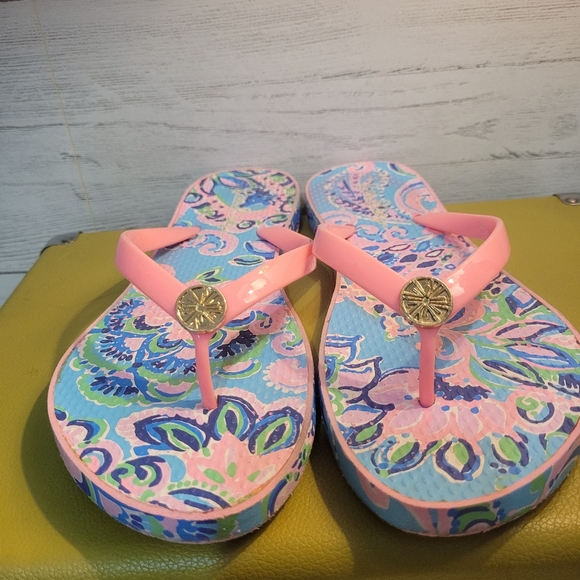Lilly Pulitzer Colorful Paisley Print Flip Flops 9/10 - Picture 4 of 6